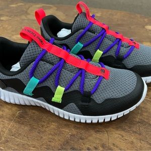 Girls new balance shoes, size 2.5 new without box